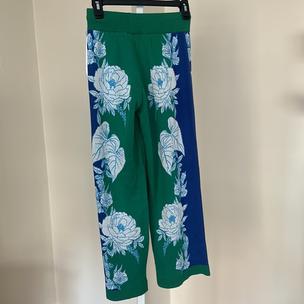 FARM Rio Soft Garden Sweaterpants Sample Size Small - Picture 5 of 9
